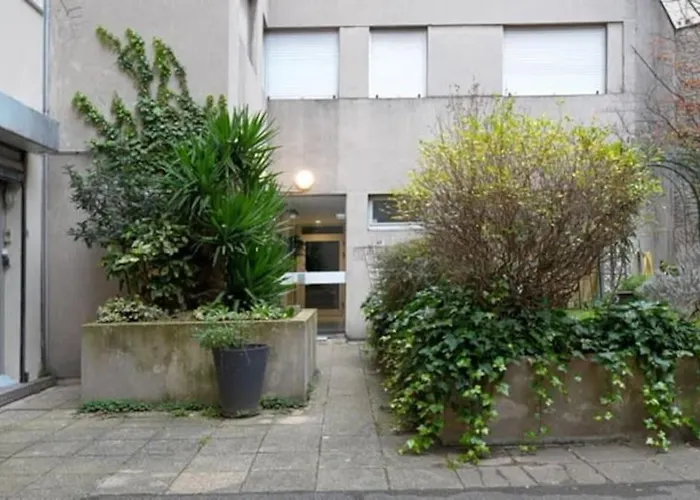 Fresh & Floral - Large For 4 - Batignolles Apartmán *